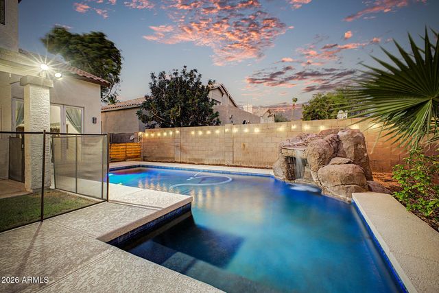 1557 E DOUGLAS Avenue, Gilbert, AZ 85234
