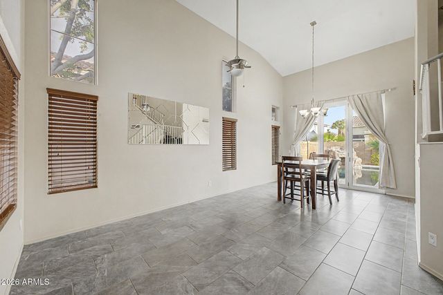 1557 E DOUGLAS Avenue, Gilbert, AZ 85234