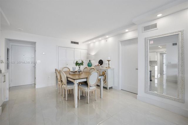 20515 E Country Club Drive 1747, Aventura, FL 33180