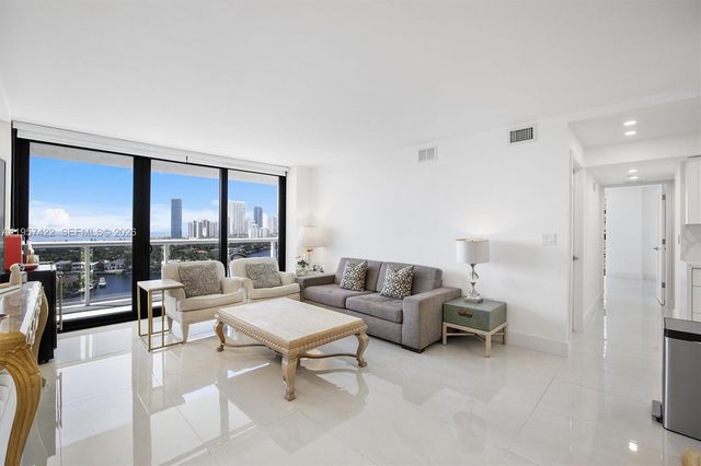 20515 E Country Club Drive 1747, Aventura, FL 33180