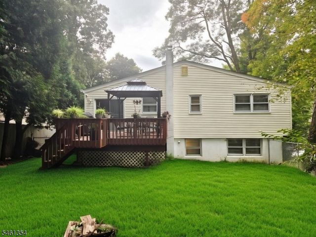 568 Stanley Pl, Mount Arlington Boro, NJ 07850