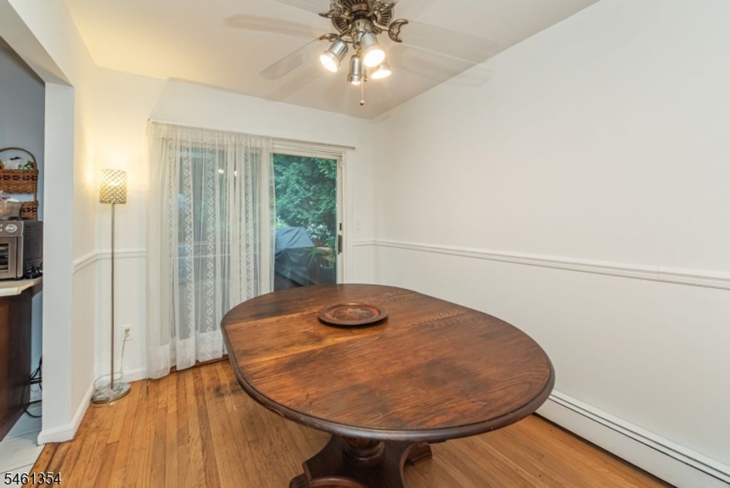 568 Stanley Pl, Mount Arlington Boro, NJ 07850 — photo 5
