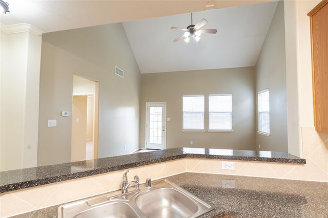 4611 Arbor Lane, Pasadena, TX 77505