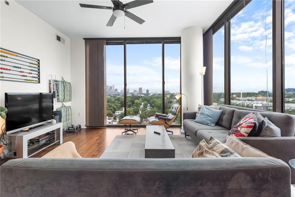 270 17th NW Street 1413, Atlanta, GA 30363