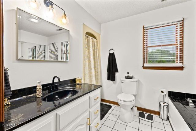 223 Colony Drive, Bristol, TN 37620