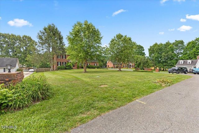 223 Colony Drive, Bristol, TN 37620