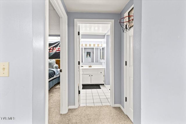 223 Colony Drive, Bristol, TN 37620