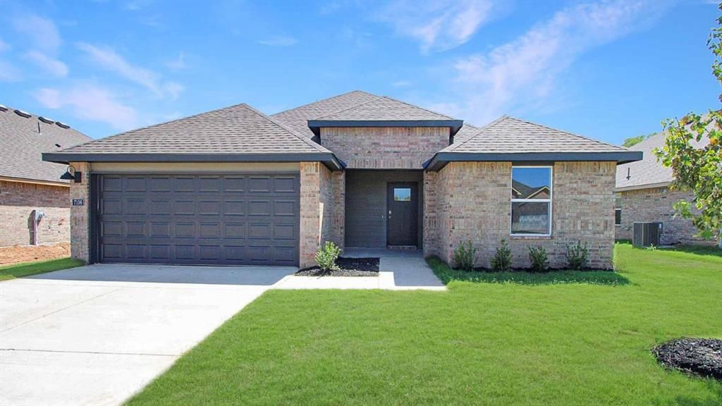 6005 Green Meadow Lane, Oklahoma City, OK 73132