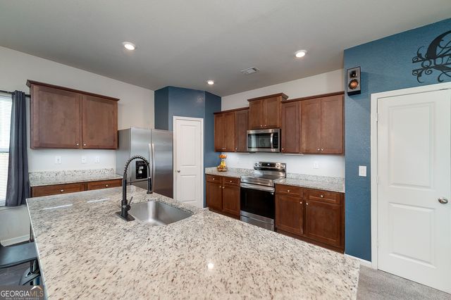 544 Moline Way, Locust Grove, GA 30248