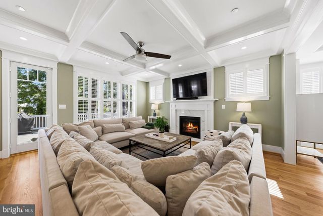 6006 HENNING ST, Bethesda, MD 20817
