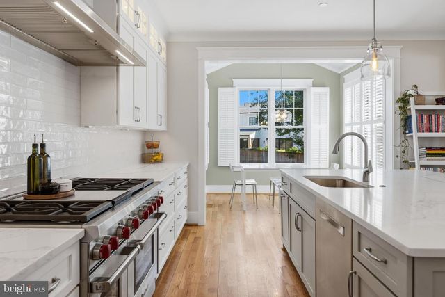 6006 HENNING ST, Bethesda, MD 20817
