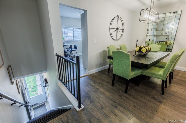 172 Pointe Circle N 172, Coram, NY 11727