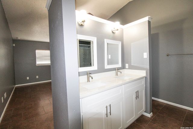 6203 Berrywest, San Antonio, TX 78240