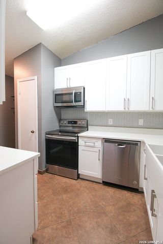 6203 Berrywest, San Antonio, TX 78240