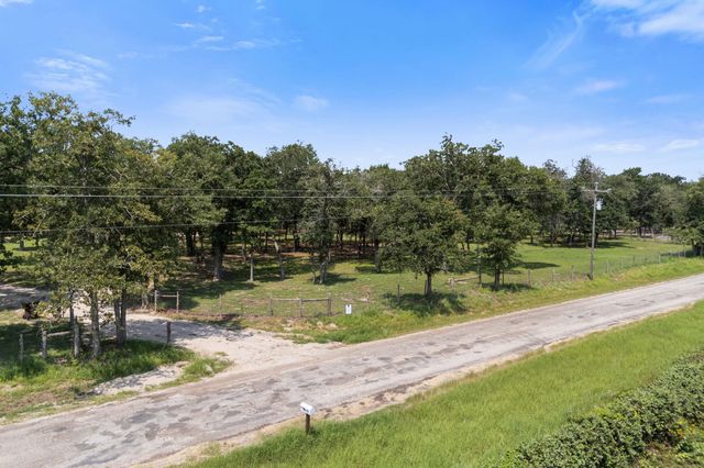 4440 County Road 448, Thorndale, TX 76577