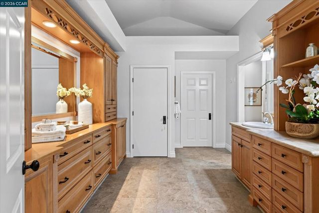 4211 Blackhawk Meadow Pl, Danville, CA 94506