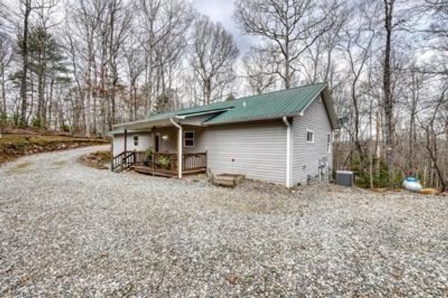 74 Clear Creek, Blairsville, GA 30512