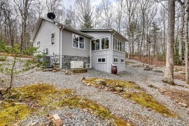 74 Clear Creek, Blairsville, GA 30512