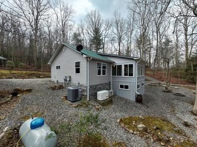 74 Clear Creek, Blairsville, GA 30512