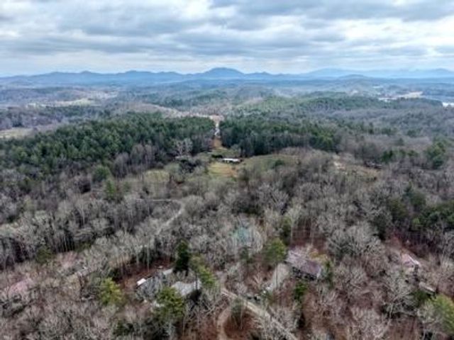 74 Clear Creek, Blairsville, GA 30512