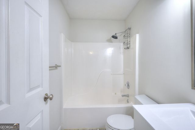 1022 Carriage Way, Loganville, GA 30052