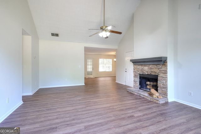 1022 Carriage Way, Loganville, GA 30052