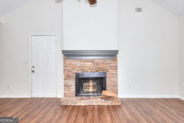 1022 Carriage Way, Loganville, GA 30052