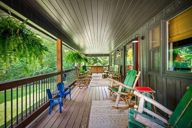 178 Arp Road, Mineral Bluff, GA 30559