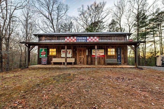 178 Arp Road, Mineral Bluff, GA 30559