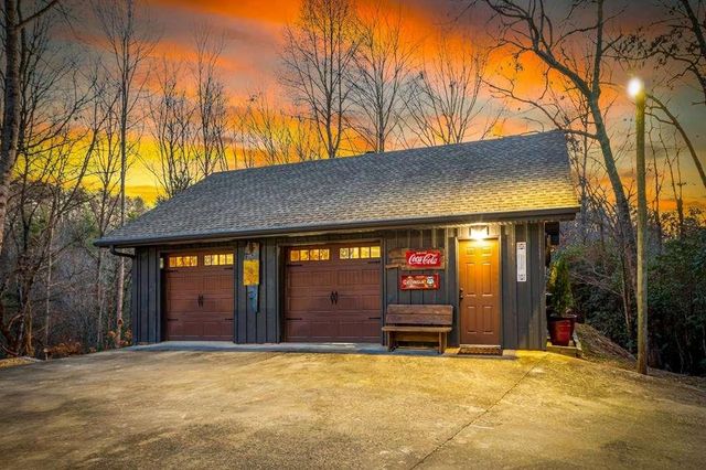 178 Arp Road, Mineral Bluff, GA 30559