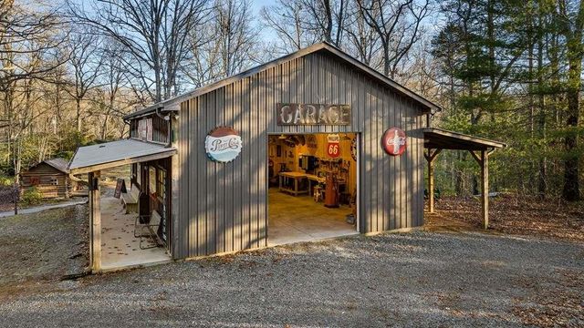 178 Arp Road, Mineral Bluff, GA 30559