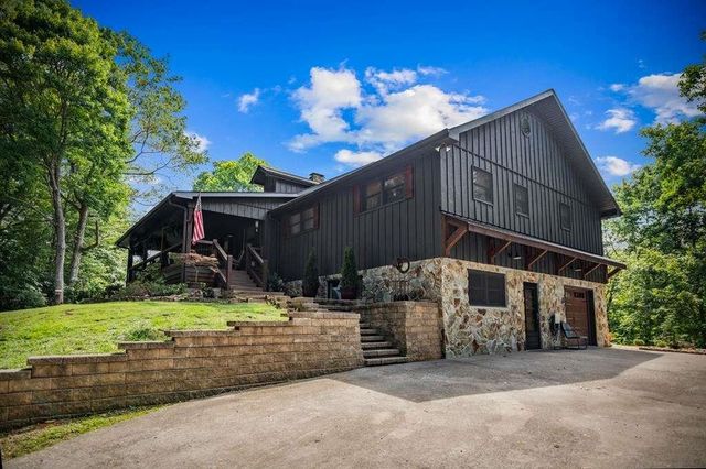 178 Arp Road, Mineral Bluff, GA 30559