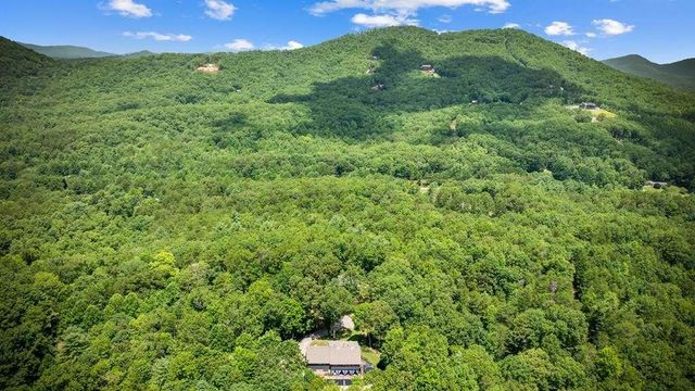 178 Arp Road, Mineral Bluff, GA 30559