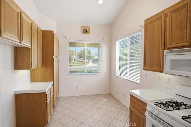 20223 Gratland, Canyon Country, CA 91351