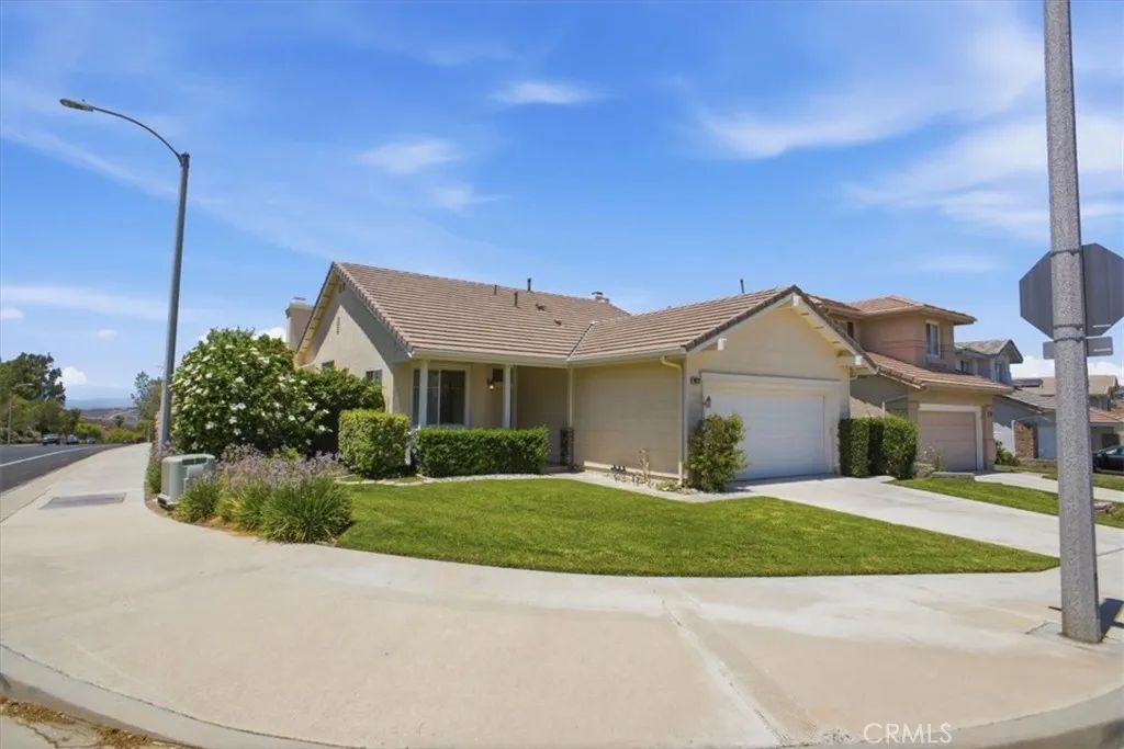 20223 Gratland, Canyon Country, CA 91351
