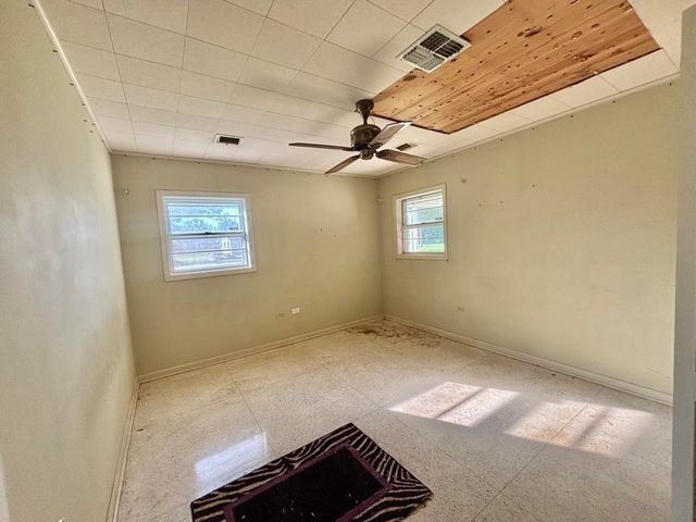 157 Leonard St, Raceland, LA 70394