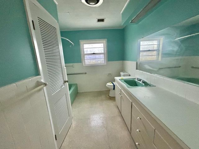 157 Leonard St, Raceland, LA 70394