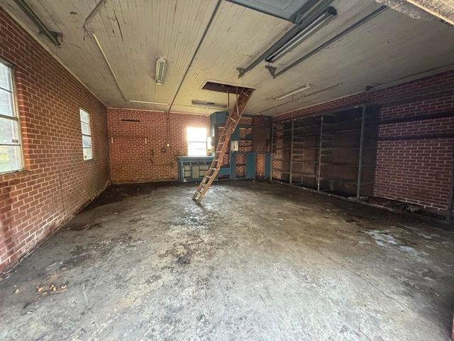 157 Leonard St, Raceland, LA 70394