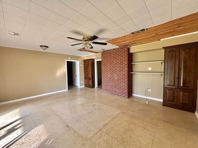 157 Leonard St, Raceland, LA 70394