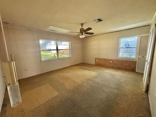 157 Leonard St, Raceland, LA 70394