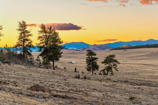 189 Goldenburg Canyon Road, Hartsel, CO 80449