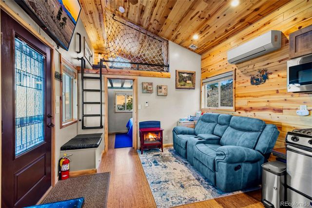189 Goldenburg Canyon Road, Hartsel, CO 80449