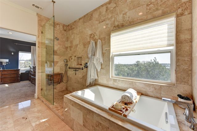 109 Vista Oaks DR, Dripping Springs, TX 78620