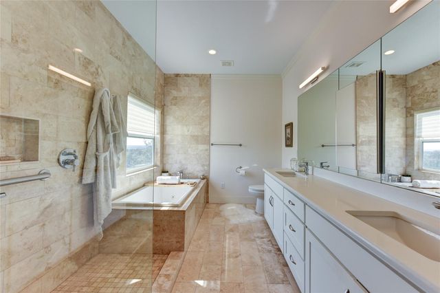 109 Vista Oaks DR, Dripping Springs, TX 78620