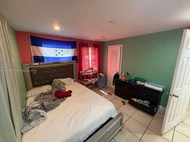 1299 NE 40th Ct 1299, Oakland Park, FL 33334