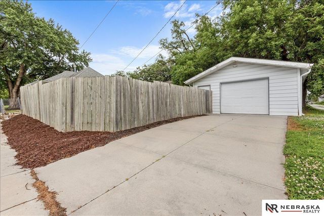 1649 N 29th Street, Lincoln, NE 68503