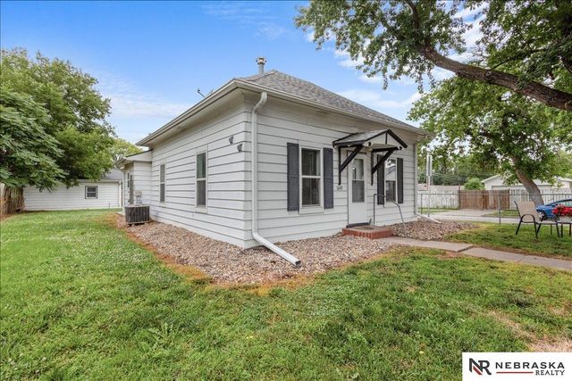 1649 N 29th Street, Lincoln, NE 68503