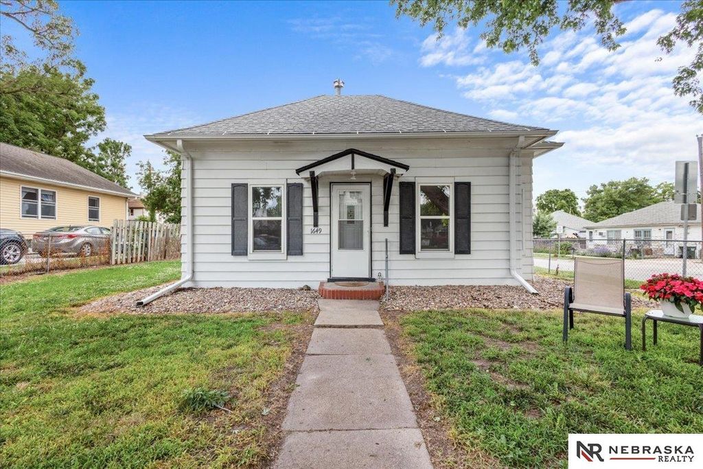 1649 N 29th Street, Lincoln, NE 68503