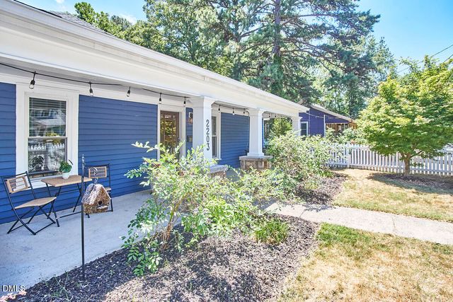 2203 Chapel Hill Road, Durham, NC 27707