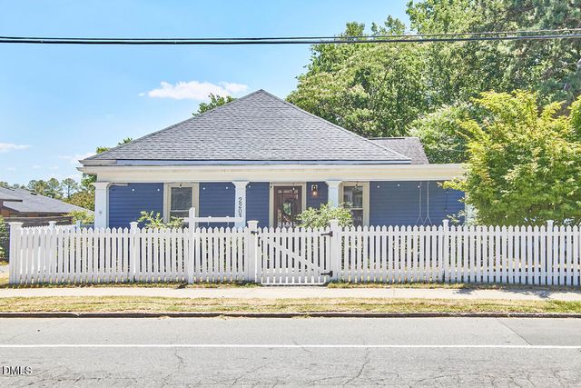 2203 Chapel Hill Road, Durham, NC 27707
